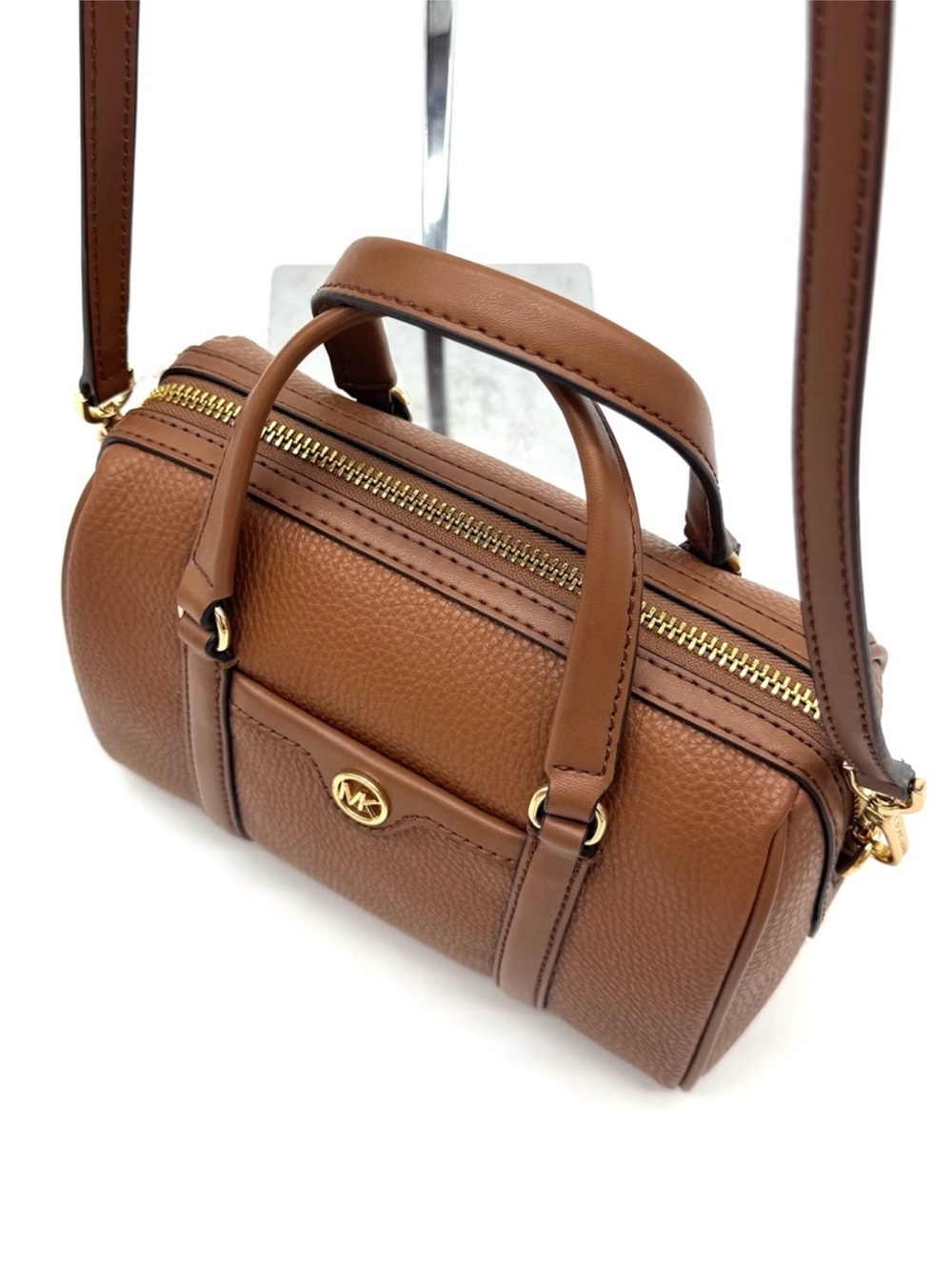 Michael Kors Small Travel Duffle Xbody Bag & Matching TZ Coinpouch Luggage - Picture 5 of 12